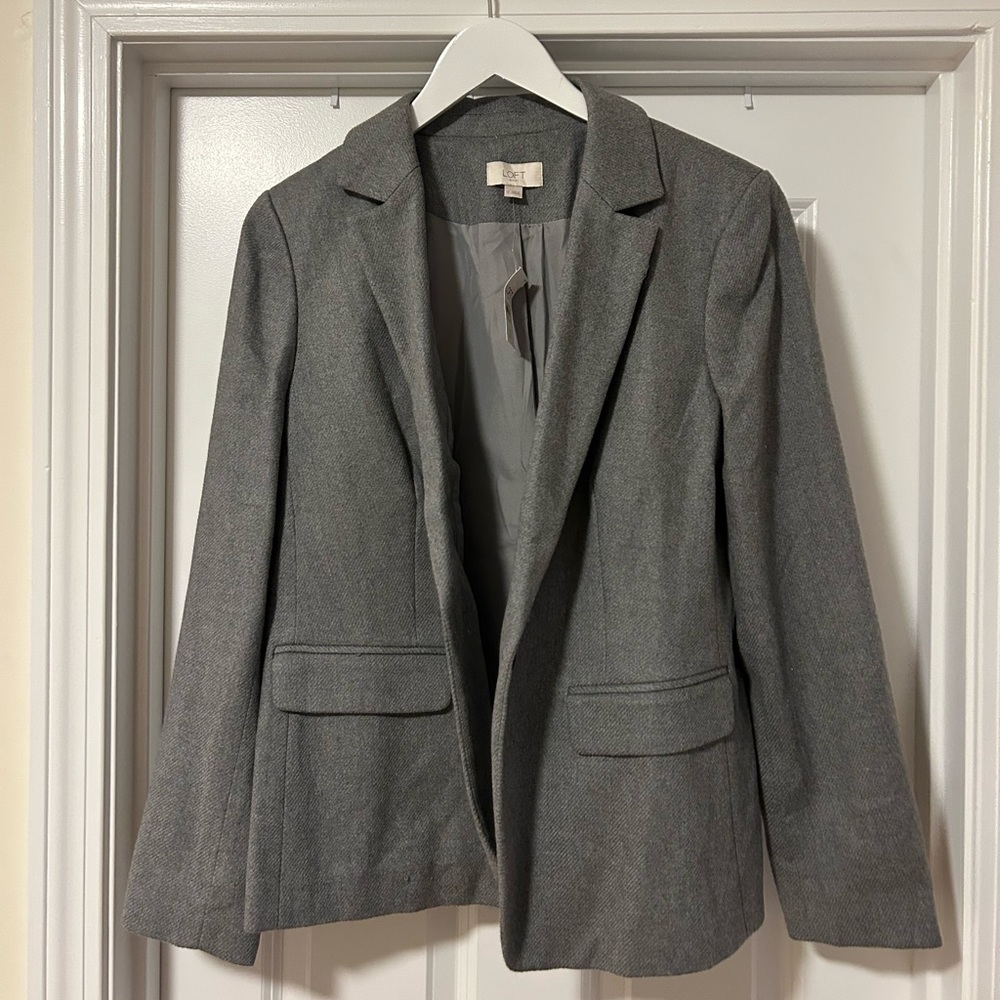 Gray blazer